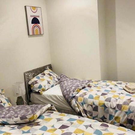 Green Lantern, Private En-Suite Double Bedroom Aveley Екстер'єр фото