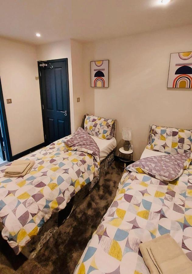 Green Lantern, Private En-Suite Double Bedroom Aveley Екстер'єр фото