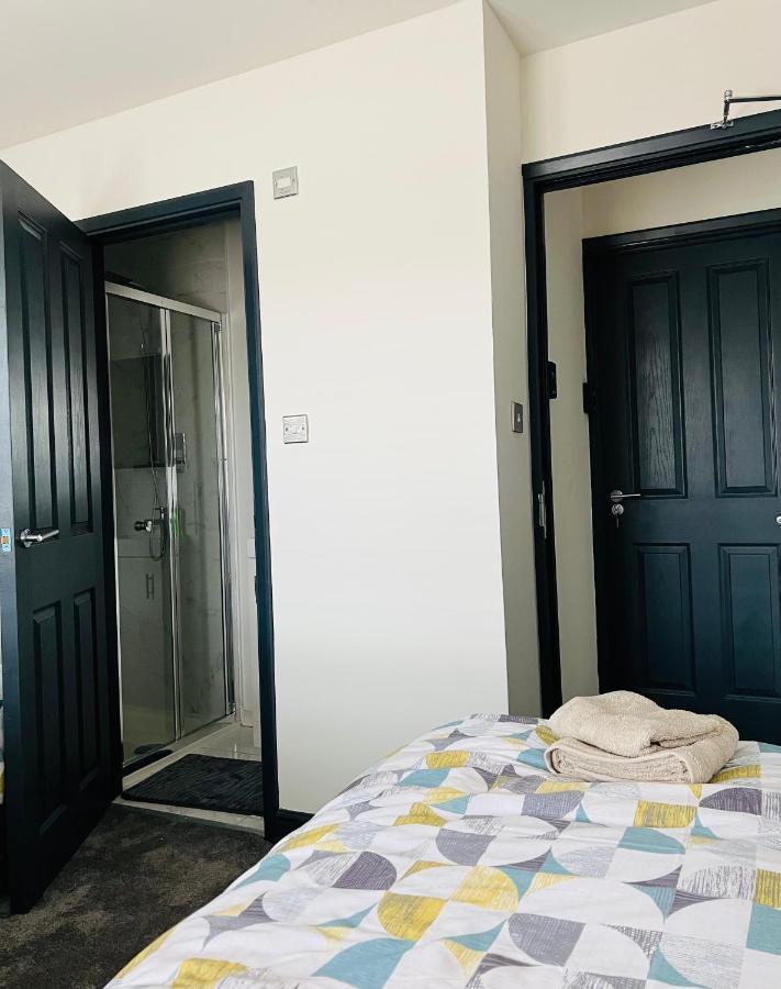 Green Lantern, Private En-Suite Double Bedroom Aveley Екстер'єр фото