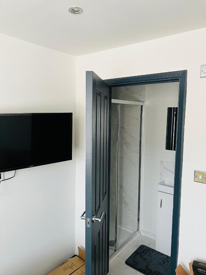 Green Lantern, Private En-Suite Double Bedroom Aveley Екстер'єр фото