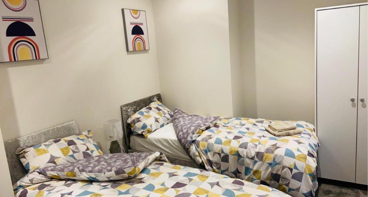 Green Lantern, Private En-Suite Double Bedroom Aveley Екстер'єр фото