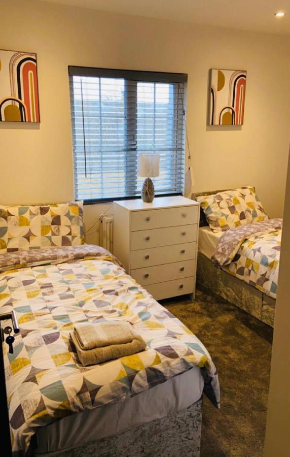 Green Lantern, Private En-Suite Double Bedroom Aveley Екстер'єр фото